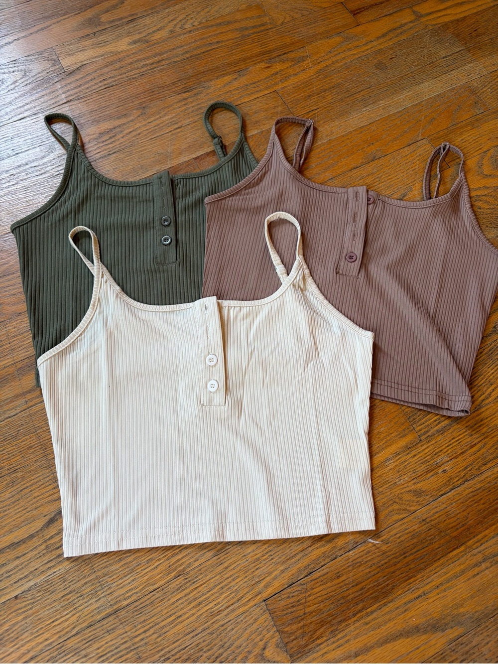 YOZY Ribbed Cropped Tank Top Bundle - Picture 2 of 3